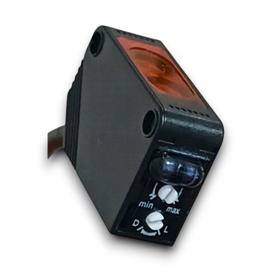 Fotosel Reflektör Yansımalı Fotoelektrik Sensör 2 Metre Fotosel Reflektör Yansımalı Fotoelektrik Sensör 2 Metre