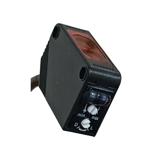 E3Z-R81 2M Fotosel Reflektör Yansımalı Fotoelektrik Sensör E3Z-R81 2M Fotosel Reflektör Yansımalı Fotoelektrik Sensör